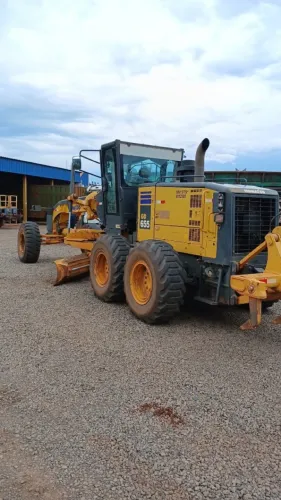 MOTONIVELADORA KOMATSU GD655 18.5T