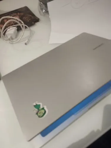 Notebook semi novo Samsung