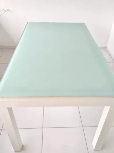 Mesa de vidro 6 lugares 