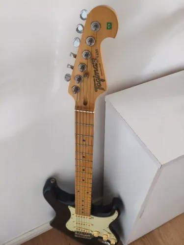 Guitarra Tagima
