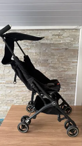 Carrinho compacto gb POCKIT plus 