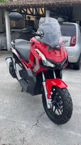 Honda ADV 150 baixa KM único dono