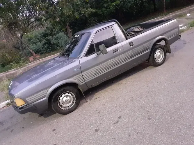 Ford Pampa L 1.6 (álcool) 1988