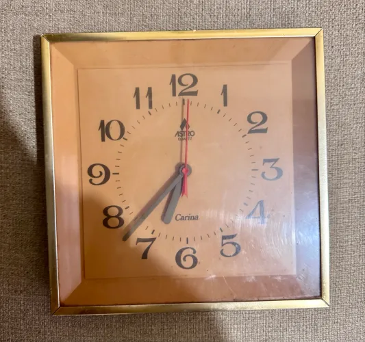 Relógio de Parede Vintage Astro Quartz Carina - Década de 80/90