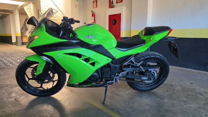 Vendo Ninja 300 ano 2015