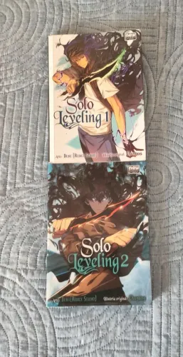 Mangás Solo Leveling Vol. 1 e 2