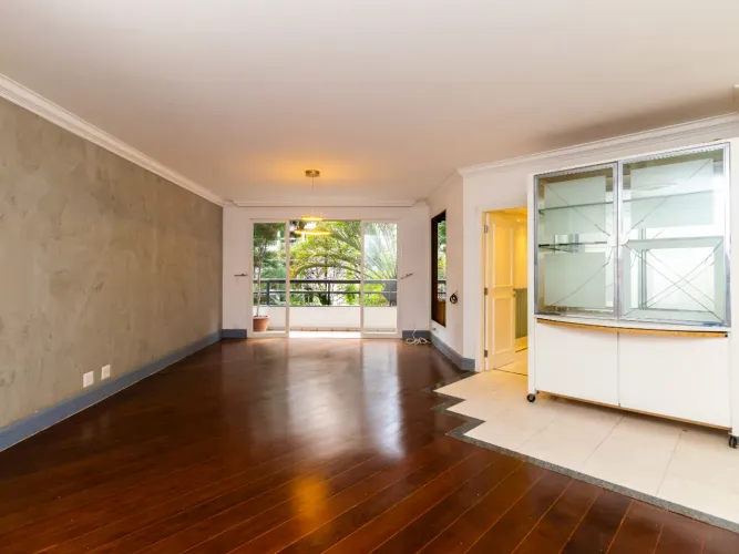 Apartamento para venda em Vila Nova Conceição com 4 quartos, sendo 2 suítes, 170m²
