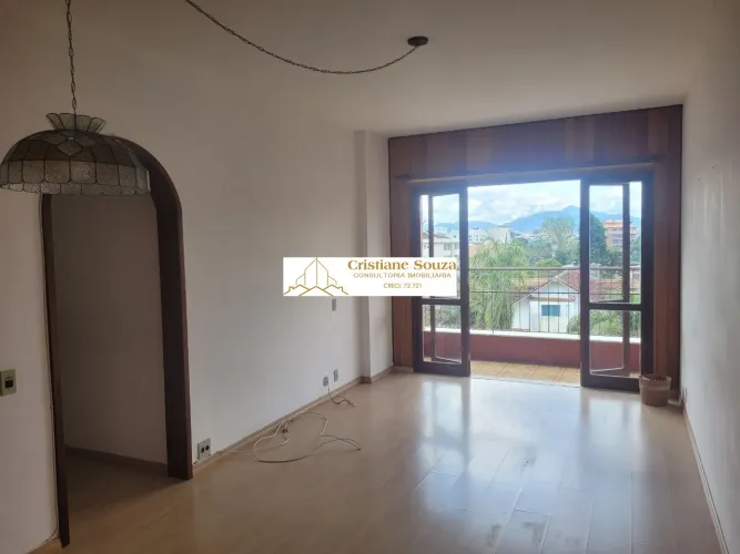 Apartamento para locação no Alto, Teresópolis-RJ: 3 quartos, 1 suíte, 1 sala, 3 banheiros,