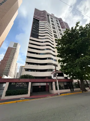 APARTAMENTO 108 M2 COM 3 QUARTOS NO MEIRELES