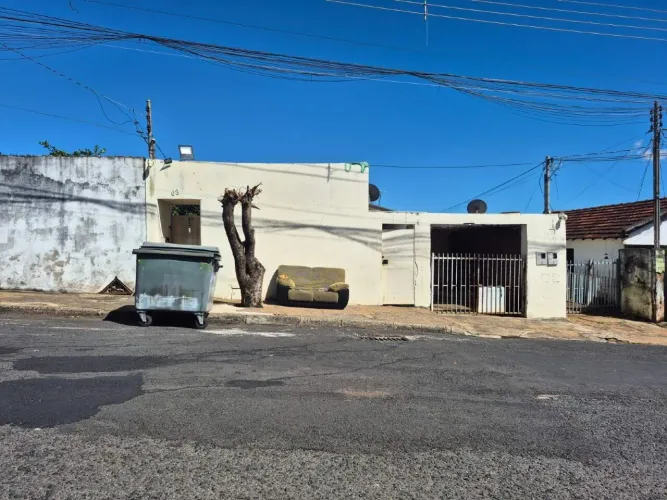 Terreno 360m² à venda em Uberlândia (Santa Mônica) Residencial/Comercial