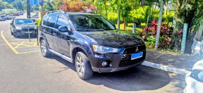Mitsubishi Outlander 2.0 16V 160cv Aut. 2012