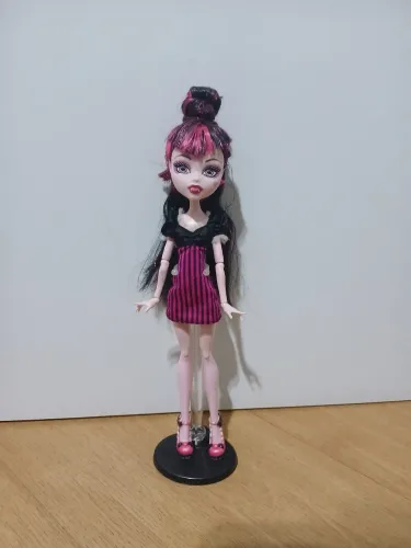 Monster high Draculaura 1600 anos