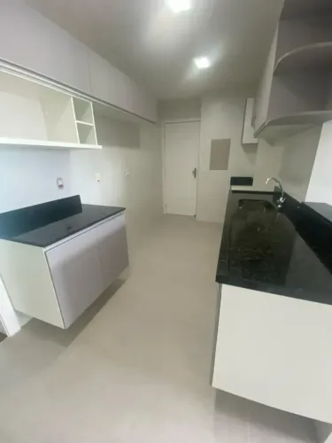 EDIFICIO CASABLANCA COM 180M², 3 SUITES + ESCRITÓRIO