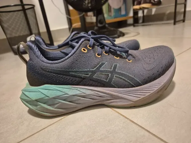 Tênis ASICS NOVABLAST 4 tam 37
