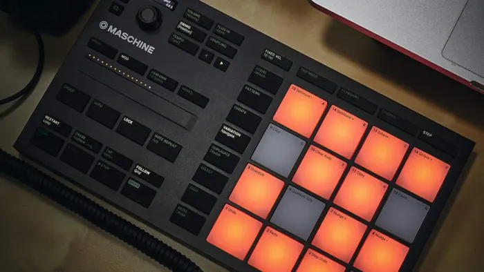 NI Maschine Mikro Mk3 