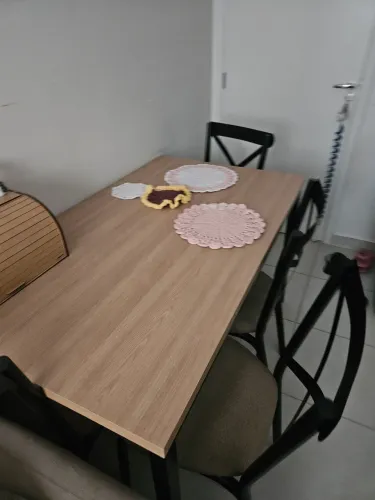 Mesa de jantar 4 lugares