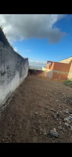 VENDO TERRENO - ÓTIMA LOCALIZAÇÃO!