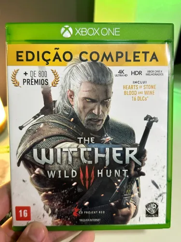 The Witcher 3 Complete Edition XBOX - Edição Especial com Mapa, CD, Livro e Luva