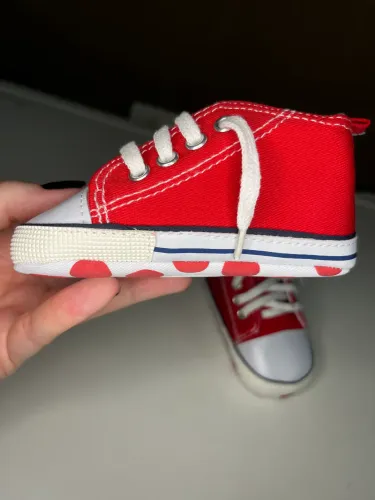 Tênis para Bebês Vermelho e Branco Sapato Infantil