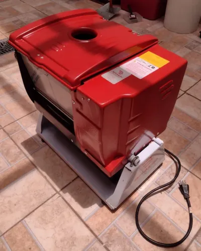 Amassadeira Semirrápida Braesi ALI-05 (5kg) - Bivolt - Ano 2021
