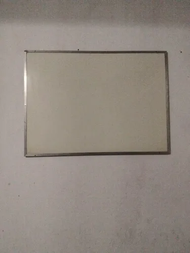 Quadro branco-lousa (1.20x0.80)