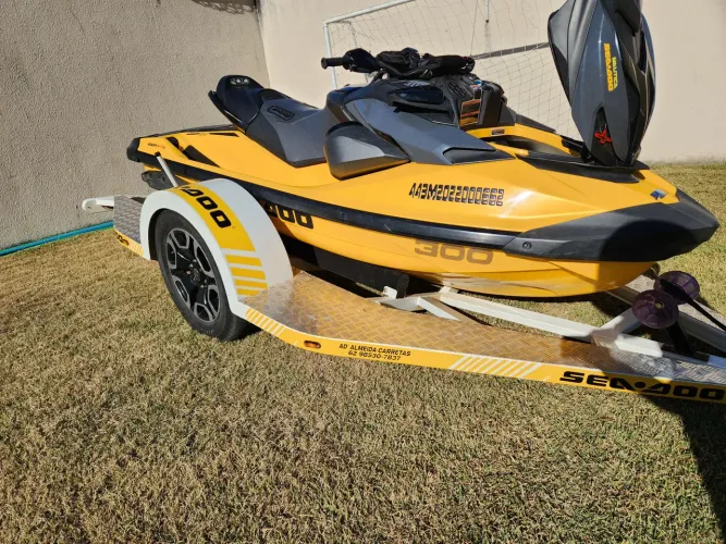 Jet ski seadoo rxp 300