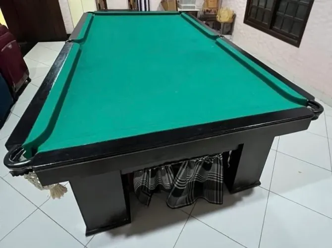 Vendo MESA DE SINUCA COMPLETA