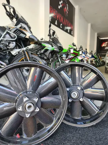Rodas Fibra de Carbono Rotobox Kawasaki ZX10R 2022 ate 2026 Adaptável