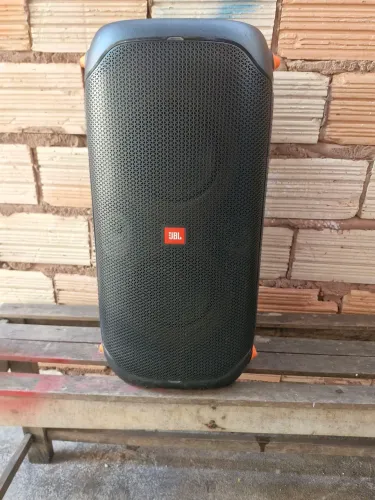 Estou vendendo essa caixa jbl 110