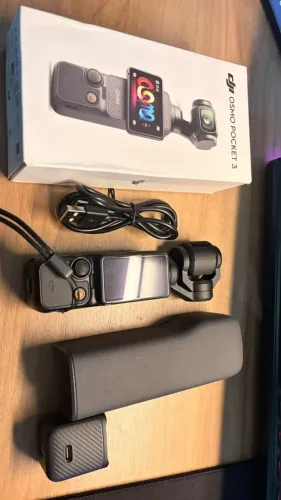DJI Osmo Pocket 3 Câmera 4K Gimbal Vlog com Caixa e Capa Impecável