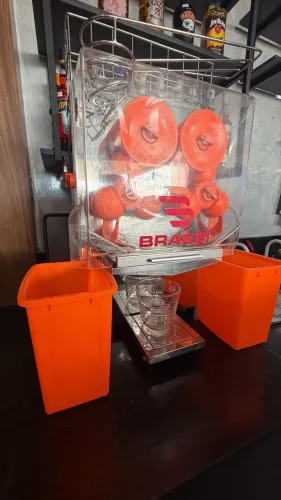 MÁQUINA EXTRATORA DE SUCO PROFISSIONAL BRAESI