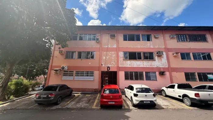 ALUGO Apartamento térreo no Conjunto Tocantins 1ª Etapa Próximo ao Shopping Amazonas