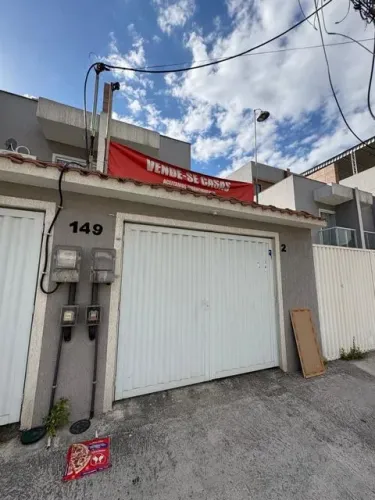 Casa com 3 Quarto(s) e 3 banheiro(s) para Alugar, 70 m² por R$ 2222 / Mês