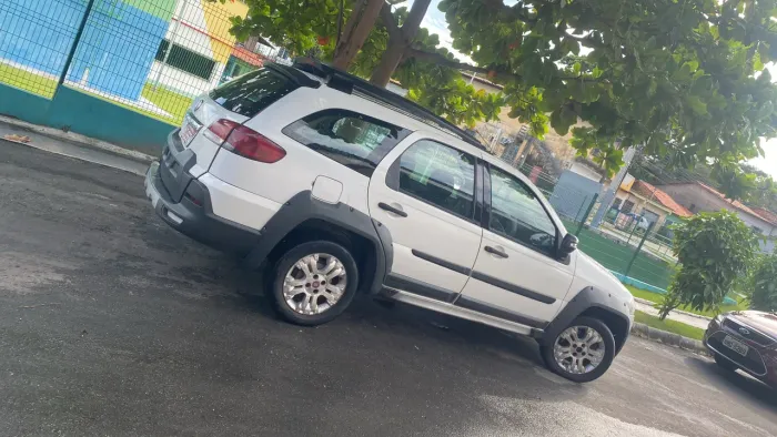 Fiat Palio Weekend Adventure Locker 1.8 Flex 2012