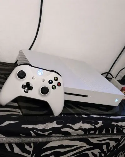 Xbox one s 1T de memória