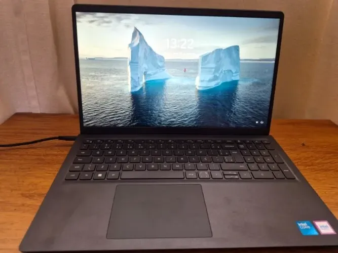 Notebook Dell Inspiron 15 3530 Core 3 8GB 512GB SSD Seminovo com NF