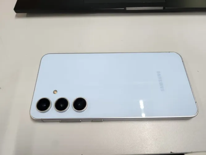 Samsung S24 FE 8G 256GB 