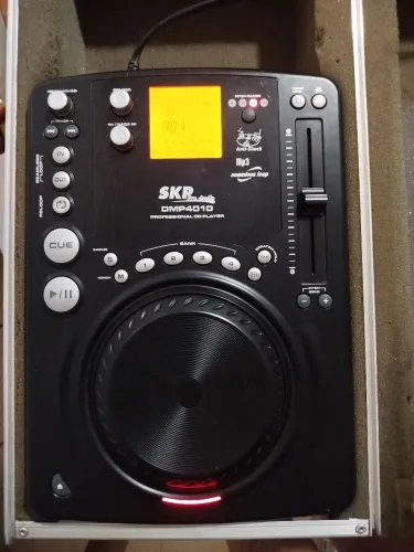 BAIXOU!!! 2 CDJ SKP DMP 4010 + Hard Case - Oportunidade Imperdível!