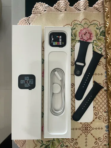 Apple Watch SE 44 mm (GPS) (2ª geração)