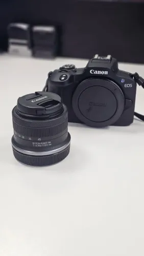 Canon R100 Zera