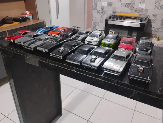 33 miniaturas velozes e furiosos 1:24