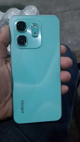 Vende-se infinity hot 50i 256gb vendo é troco 