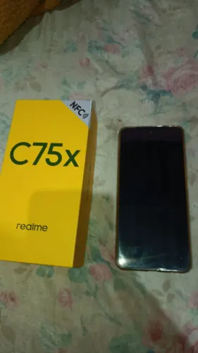 C75x 6 meses de uso praticamente novo 2 anos de garantia documentos tudo certinho .
