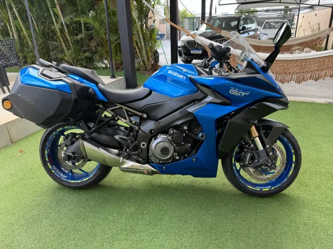 Suzuki GSX-S 1000 GT 2023