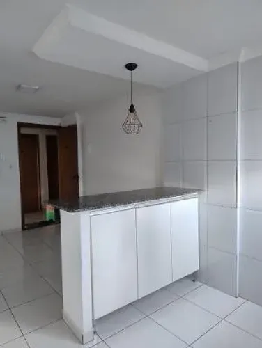 Alugo kit 01 quarto com armário, banheiro com armário, cozinha americana com armários
