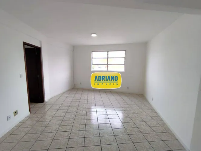 Apartamento com 3 dormitórios para alugar, 90 m² por R$ 3.407,81/mês - Capoeiras - Florian