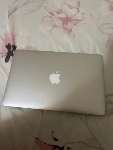 MacBook Air Apple 11? - Muito Conservado + Capa 