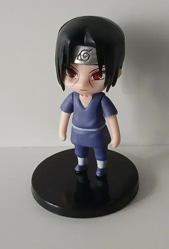 BONECO ACTION FIGURE MINIATURA NARUTO SHIPPUDEN ITACHI UCHIHA ROUPA DE TREINO
