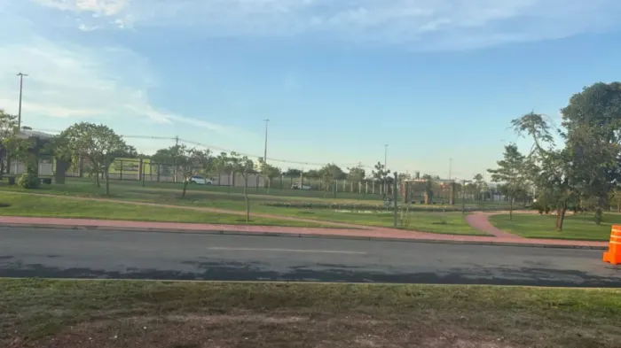 Vendo Terreno Condomínio Supremo Itália - em frente ao lago
