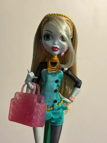 Lagoona blue schools out monster high